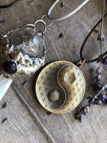 Yin Yang Flower of Life Pendant – Sacred Geometry Jewelry by Enlighten Clothing Co.